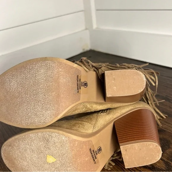 Y Not ? Fringe Ankle Booties - Picture 6 of 7